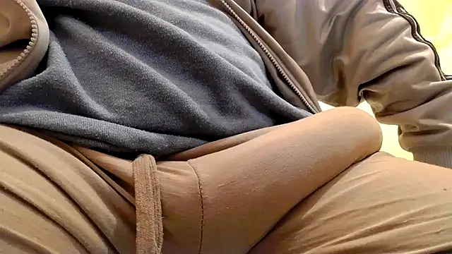 Snapshot of gae89tano chatting on December 1, 2025, 8:14 pm gae89tano online show from December 1, 2025, 8:14 pm