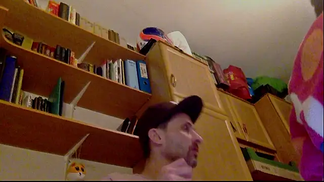 Snapshot of FireFox_Feel chatting on December 4, 2024, 11:02 pm FireFox Feel online show from December 4, 2024, 11:02 pm