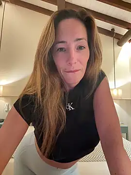 SweeetAlegra online show from April 9, 2026, 8:03 pm