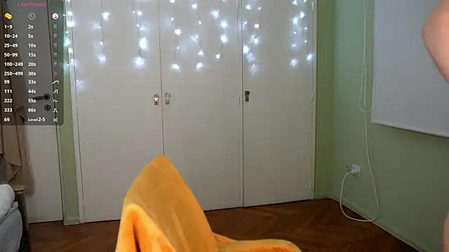 Black Eva  online show from December 19, 2024, 4:13 pm