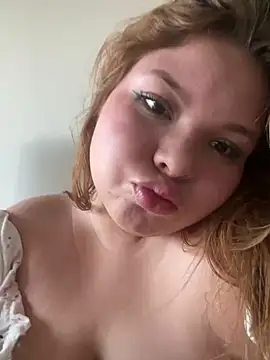 Snapshot of AshlyRouse chatting on December 14, 2024, 10:39 pm AshlyRouse online show from December 14, 2024, 10:39 pm