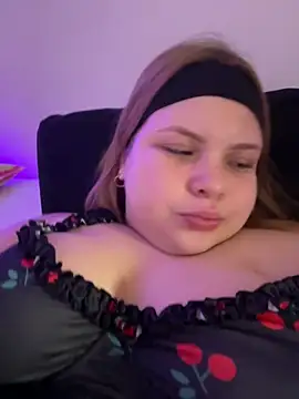 Snapshot of AshlyRouse chatting on January 12, 2025, 12:18 am AshlyRouse online show from January 12, 2025, 12:18 am