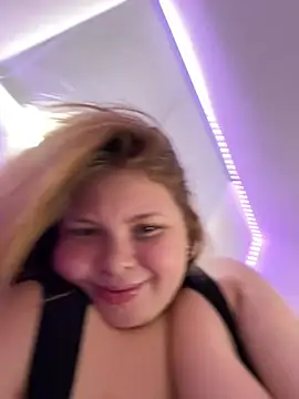 Snapshot of AshlyRouse chatting on March 9, 2025, 12:31 pm AshlyRouse online show from March 9, 2025, 12:31 pm