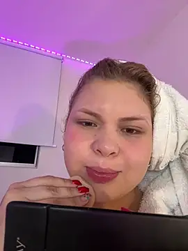 Snapshot of AshlyRouse chatting on March 21, 2025, 1:24 am AshlyRouse online show from March 21, 2025, 1:24 am