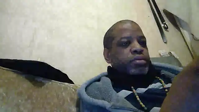 alfiebrown007 online show from March 14, 2025, 1:37 am