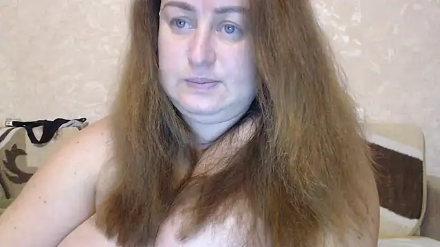 Amy August online show from October 22, 2025, 1:11 pm