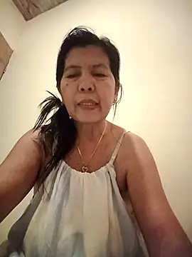 Snapshot of TropicalFlower chatting on April 16, 2026, 10:49 am TropicalFlower online show from April 16, 2026, 10:49 am