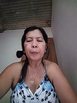 Snapshot of TropicalFlower chatting on May 17, 2026, 12:08 am TropicalFlower online show from May 17, 2026, 12:08 am