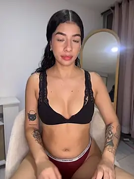 Snapshot of Veronica_ar chatting on May 28, 2026, 2:42 am Veronica ar online show from May 28, 2026, 2:42 am