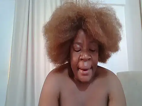 Snapshot of Deliciousgal chatting on July 23, 2026, 2:15 pm Deliciousgal online show from July 23, 2026, 2:15 pm