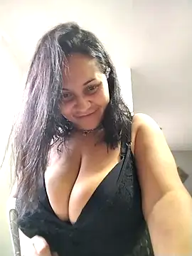 Snapshot of sharon_1 chatting on October 19, 2025, 9:37 pm sharon 1 online show from October 19, 2025, 9:37 pm