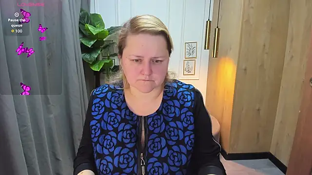 ScarlettSoft online show from October 21, 2025, 5:19 am