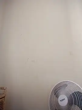 Snapshot of catdool chatting on February 27, 2025, 12:02 pm catdool online show from February 27, 2025, 12:02 pm