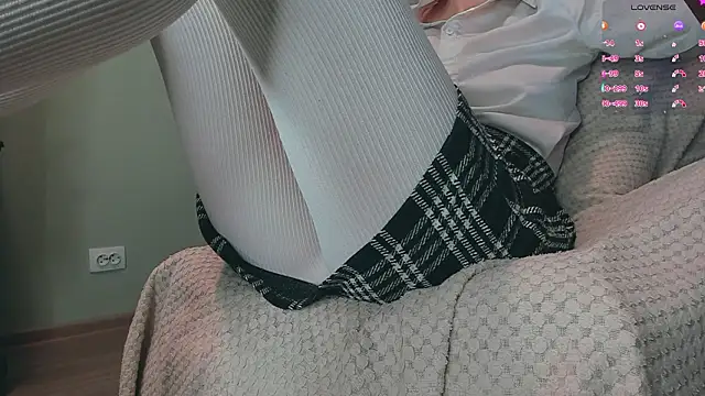 Snapshot of queen_carly chatting on February 13, 2026, 7:10 pm queen carly online show from February 13, 2026, 7:10 pm