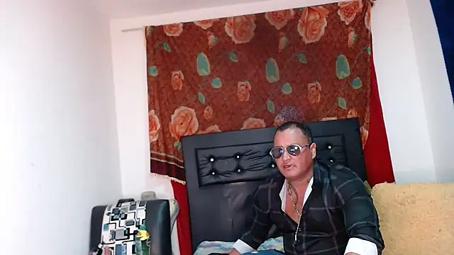 Snapshot of hardrock982 chatting on May 11, 2026, 2:23 pm hardrock982 online show from May 11, 2026, 2:23 pm
