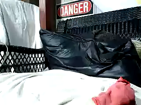 HungHawaiian808xh online show from December 15, 2025, 12:59 am