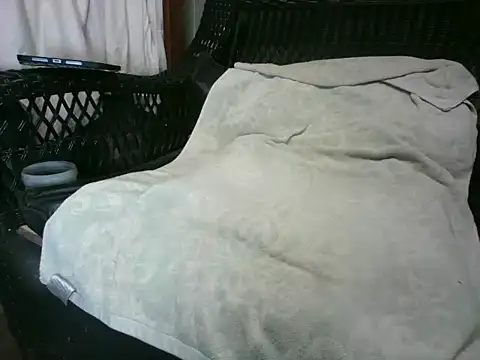 HungHawaiian808xh online show from April 14, 2026, 3:23 am