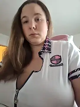 AureliaWinter online show from January 7, 2025, 9:50 am