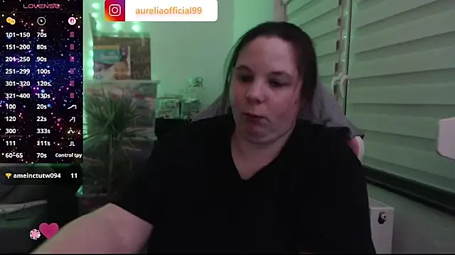 Snapshot of AureliaWinter chatting on February 2, 2026, 6:39 pm AureliaWinter online show from February 2, 2026, 6:39 pm