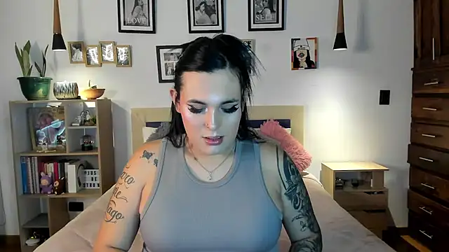 naty pink online show from March 17, 2026, 3:37 pm