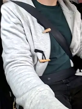 Snapshot of cteddybear chatting on December 16, 2024, 11:22 am cteddybear online show from December 16, 2024, 11:22 am