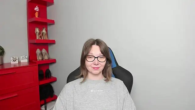 Cookie zoe online show from April 14, 2026, 5:35 am