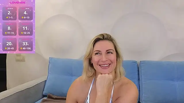 Lady Murenza online show from November 18, 2025, 7:18 pm