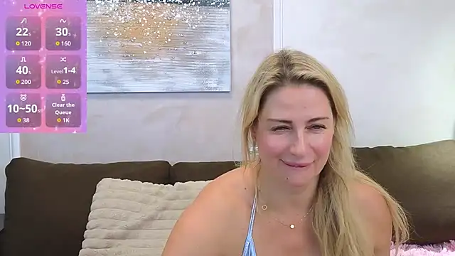 Snapshot of Lady_Murenza chatting on August 5, 2026, 6:33 pm Lady Murenza online show from August 5, 2026, 6:33 pm