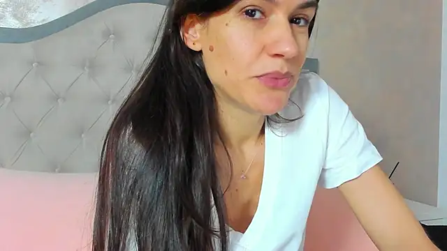 Snapshot of JennaMyers chatting on November 18, 2025, 8:24 pm JennaMyers online show from November 18, 2025, 8:24 pm