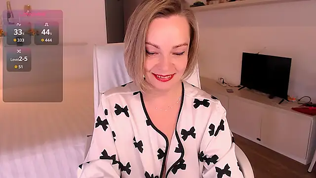 Tilly Eliot online show from October 29, 2025, 7:26 pm