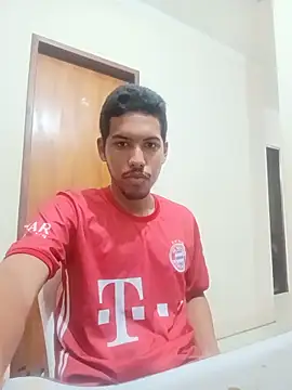 Vinicius5890 online show from June 6, 2026, 3:44 am
