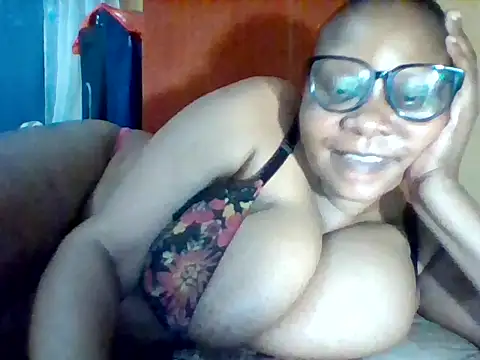 Snapshot of Africangal chatting on February 22, 2026, 8:51 pm Africangal online show from February 22, 2026, 8:51 pm