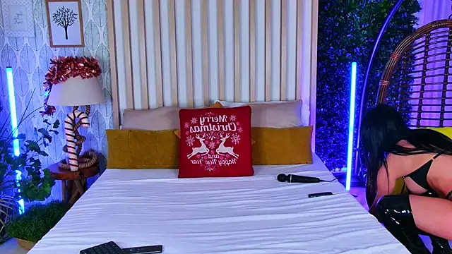 Snapshot of NikkiStarX chatting on December 18, 2025, 4:40 am NikkiStarX online show from December 18, 2025, 4:40 am