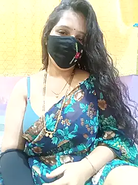 Snapshot of Rising_Smiler chatting on November 26, 2025, 8:37 am Rising Smiler online show from November 26, 2025, 8:37 am