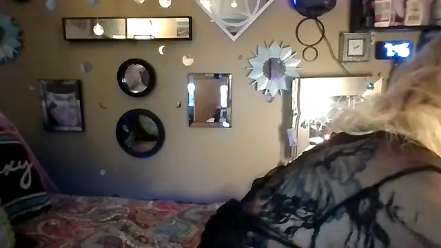 Snapshot of marilyn420 chatting on February 11, 2026, 5:45 am marilyn420 online show from February 11, 2026, 5:45 am