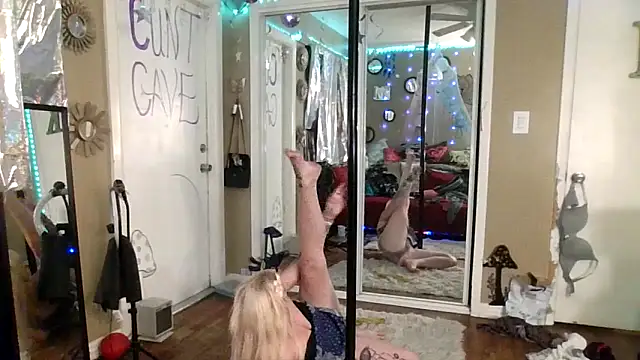 Snapshot of marilyn420 chatting on March 14, 2026, 11:26 am marilyn420 online show from March 14, 2026, 11:26 am