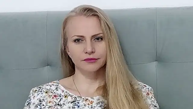 Snapshot of K__Adrienne chatting on March 23, 2025, 6:37 am K Adrienne online show from March 23, 2025, 6:37 am