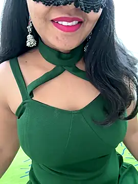 couplegoldxx online show from December 23, 2025, 5:38 am