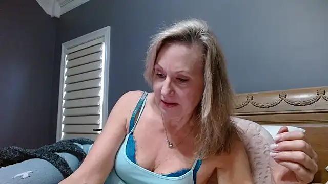 Snapshot of Lisaisluscious chatting on January 26, 2025, 3:03 pm Lisaisluscious online show from January 26, 2025, 3:03 pm