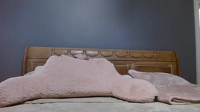 Snapshot of Lisaisluscious chatting on October 20, 2025, 1:55 pm Lisaisluscious online show from October 20, 2025, 1:55 pm