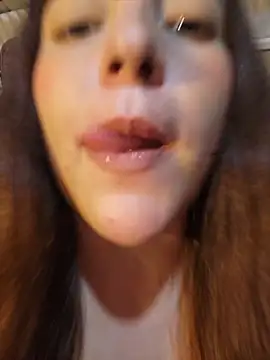 Snapshot of VickyHoult chatting on April 26, 2026, 11:46 pm VickyHoult online show from April 26, 2026, 11:46 pm