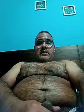 Snapshot of PhillDrake11 chatting on February 10, 2026, 3:10 am PhillDrake11 online show from February 10, 2026, 3:10 am