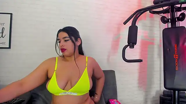 Roxahank online show from March 10, 2026, 7:41 pm