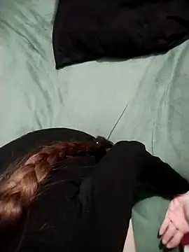 Snapshot of BarbierQueen chatting on November 18, 2025, 11:58 am BarbierQueen online show from November 18, 2025, 11:58 am