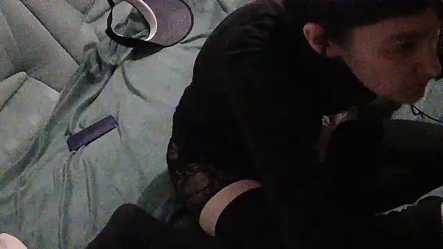 Snapshot of BarbierQueen chatting on December 5, 2025, 9:29 am BarbierQueen online show from December 5, 2025, 9:29 am