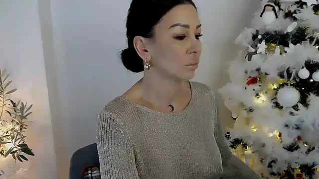 Xentthia online show from December 16, 2025, 2:44 pm