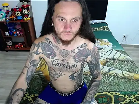 Snapshot of raggaman_ chatting on February 2, 2026, 12:31 am raggaman online show from February 2, 2026, 12:31 am