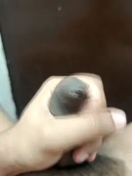 Snapshot of Deluxe_dick chatting on February 19, 2026, 12:34 pm Deluxe dick online show from February 19, 2026, 12:34 pm