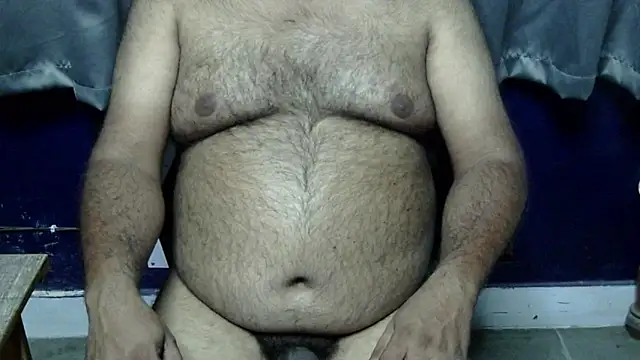 hairysubcub 70 online show from April 6, 2026, 7:04 pm