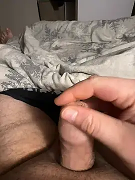 Snapshot of Tomi2244 chatting on January 19, 2025, 6:43 pm Tomi2244 online show from January 19, 2025, 6:43 pm